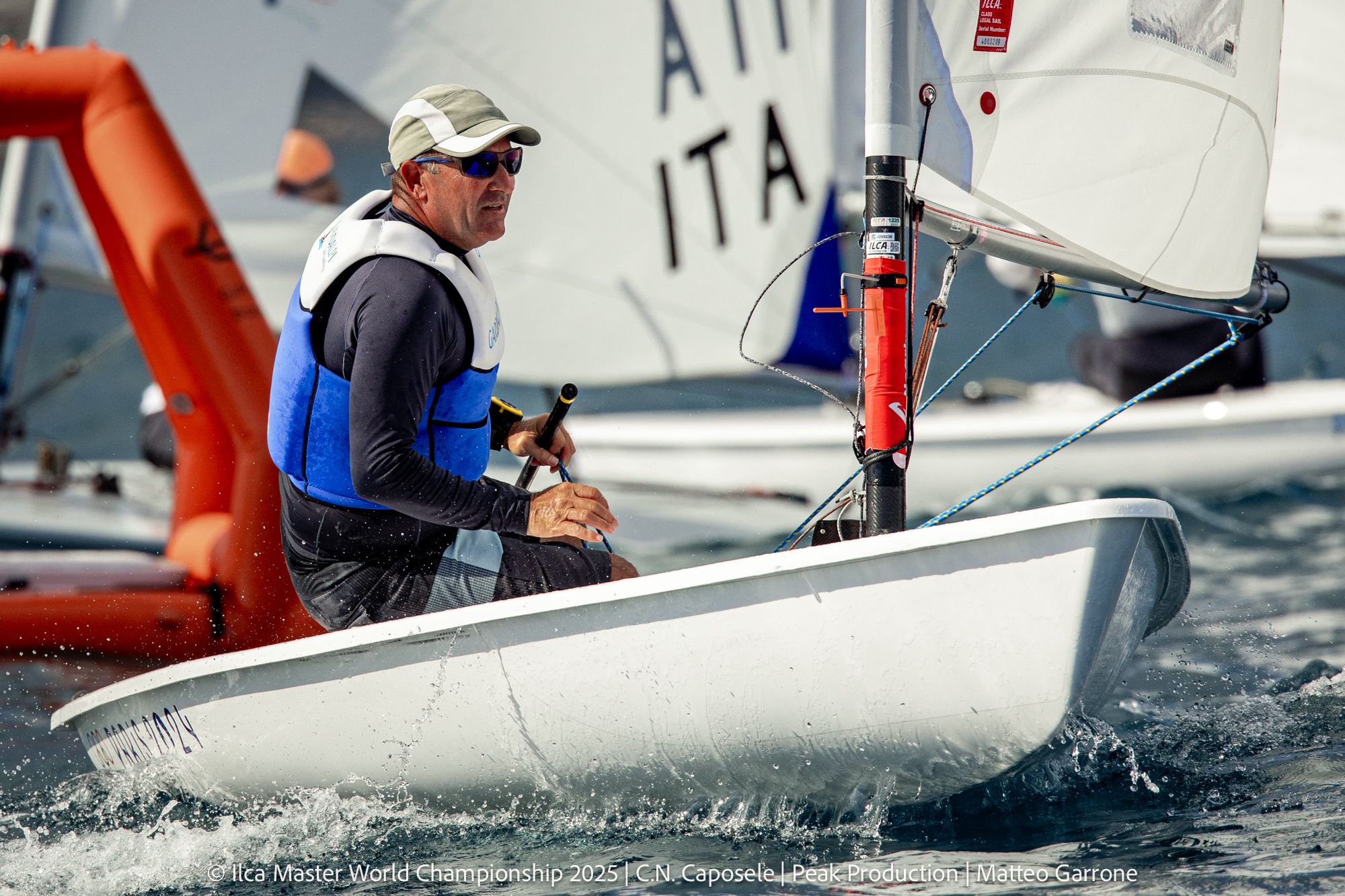 Alp Alpagut è argento tra gli ILCA 6 all'ILCA Master World Championship